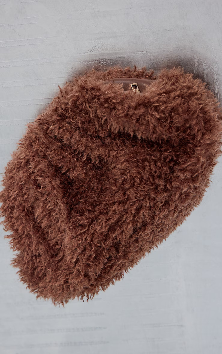 Chocolate Soft Faux Fur Slouchy Clutch | PrettyLittleThing UK