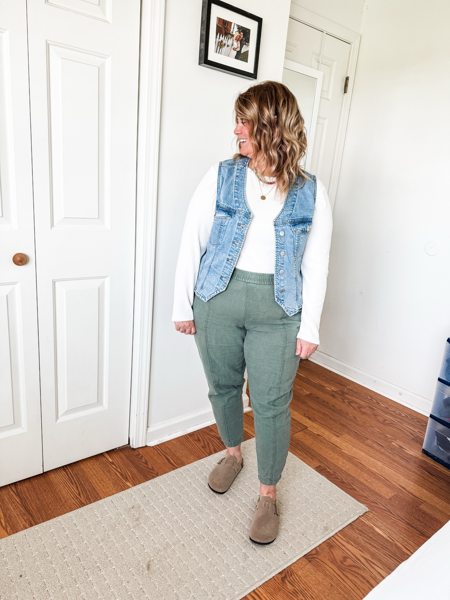 Fall outfit idea - linen pants with a denim shirt or vest and a rainbow necklace 

#LTKMidsize #LTKFindsUnder50 #LTKSeasonal