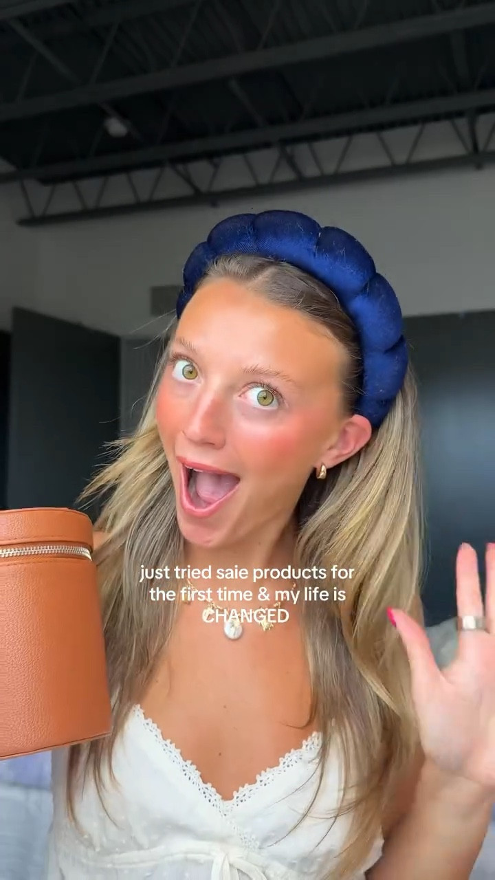 where have these products been my whole life?? 

#makeup #saiebeauty #relatable
