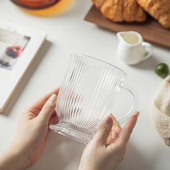 KEMORELA 4er-Set Glas Tassen 480ml mit Henkel, Irische Rillengläser für Heiße & Kalte Getränk... | Amazon (DE)