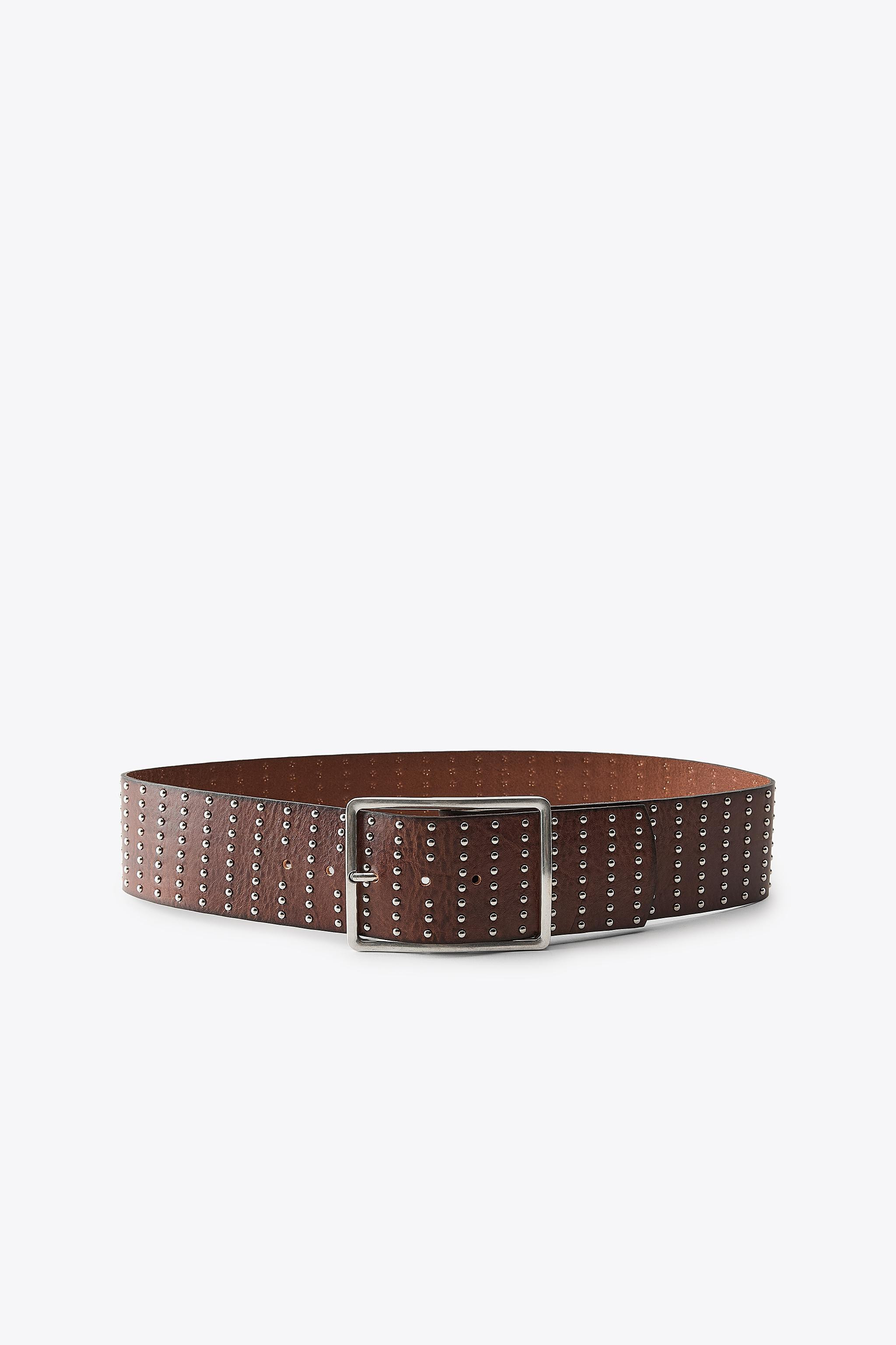 2.3 inch wide leather belt. Features contrasting studs. Large rectangular metal buckle. | Zara US