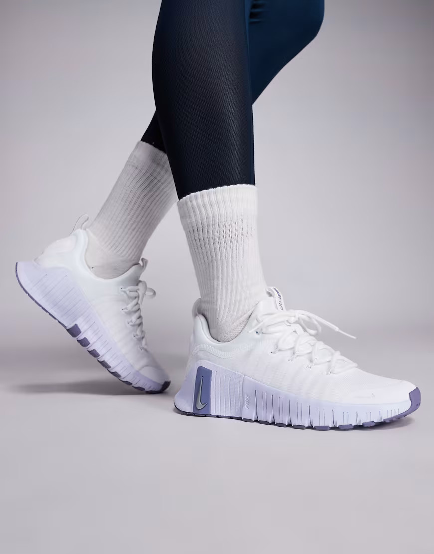 Nike Training Free Metcon 6 trainers in white and light blue | ASOS (Global)