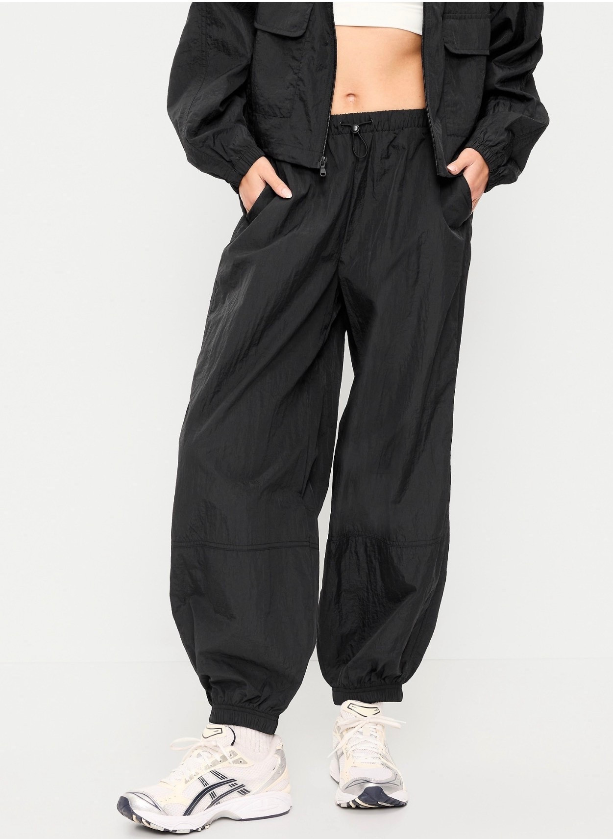 Windbreaker parachute pants!! Less than $20!! These are super comfy and can be dressed up or down!! 

#LTKgrwm #LTKSaleAlert #LTKMidsize