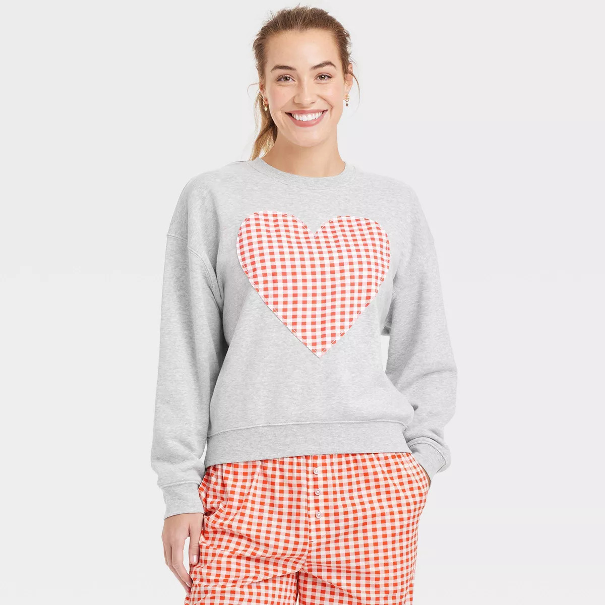 Women's Gingham Heart Graphic Sweatshirt - Gray | Target