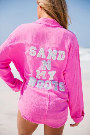 SAND IN MY BOOTS PINK BUTTON DOWN TOP | Judith March