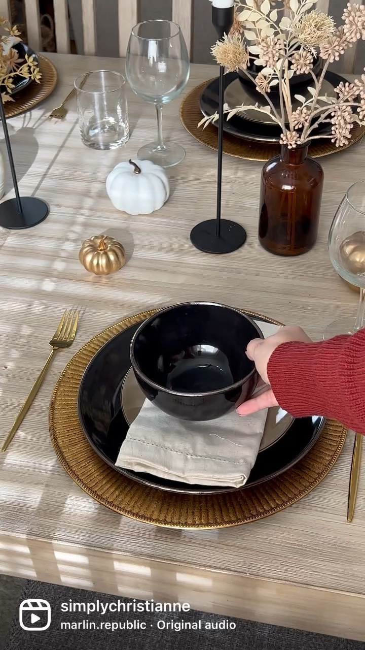 Fall decor, fall Tablescape 

#LTKSeasonal #LTKstyletip #LTKhome