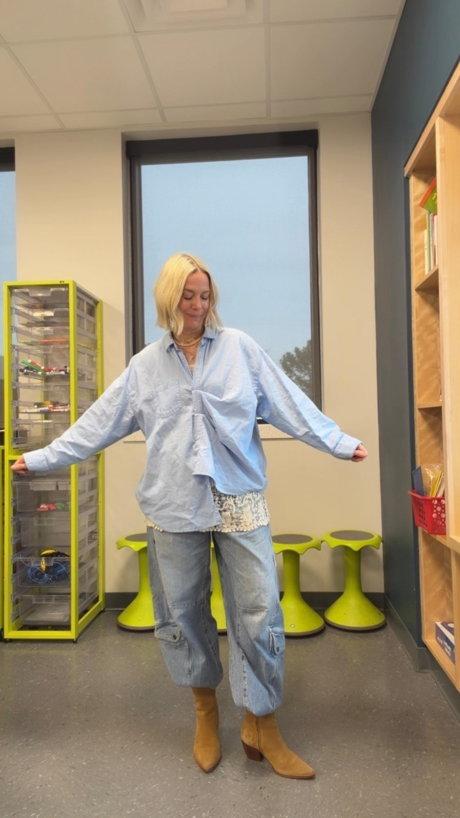 🩵✨

#LTKOver40 #LTKSeasonal #LTKootd