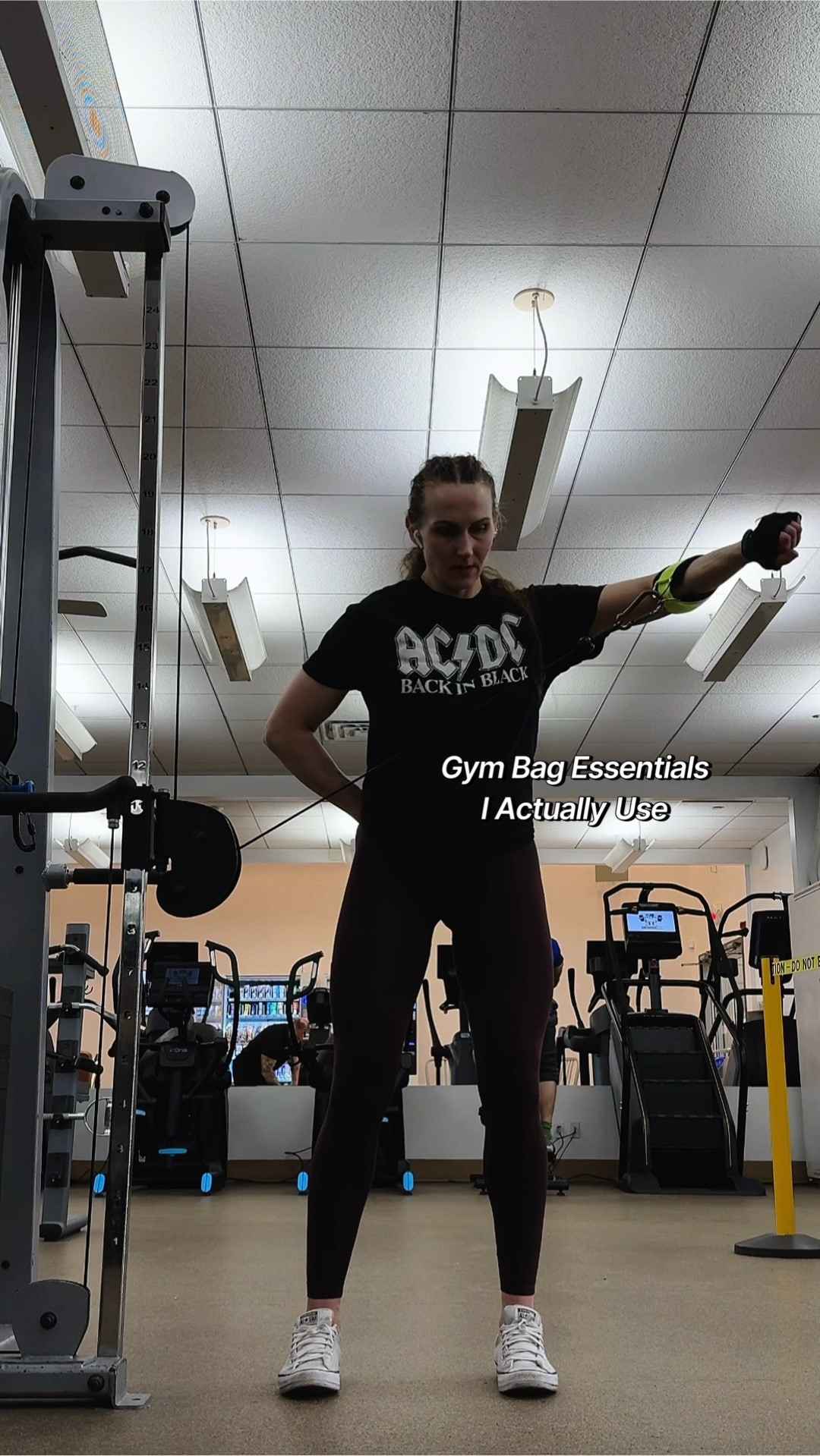 These are a few training essentials I’ve used for years and honestly can’t imagine my workouts without. Everyone’s gym bag looks different, but this setup has been working really well for me and helps keep my training focused and consistent.

#gymbagessentials #gymgear #workoutgear #fitnessgear #gymmusthaves #ltkit #ltkfitness #gymfavorites #strengthtraining #womenwholift #fitwomen #gymroutine #fitnesslifestyle #gymgirls #fitlife

#LTKfitnessgoals #LTKselfcare #LTKActive