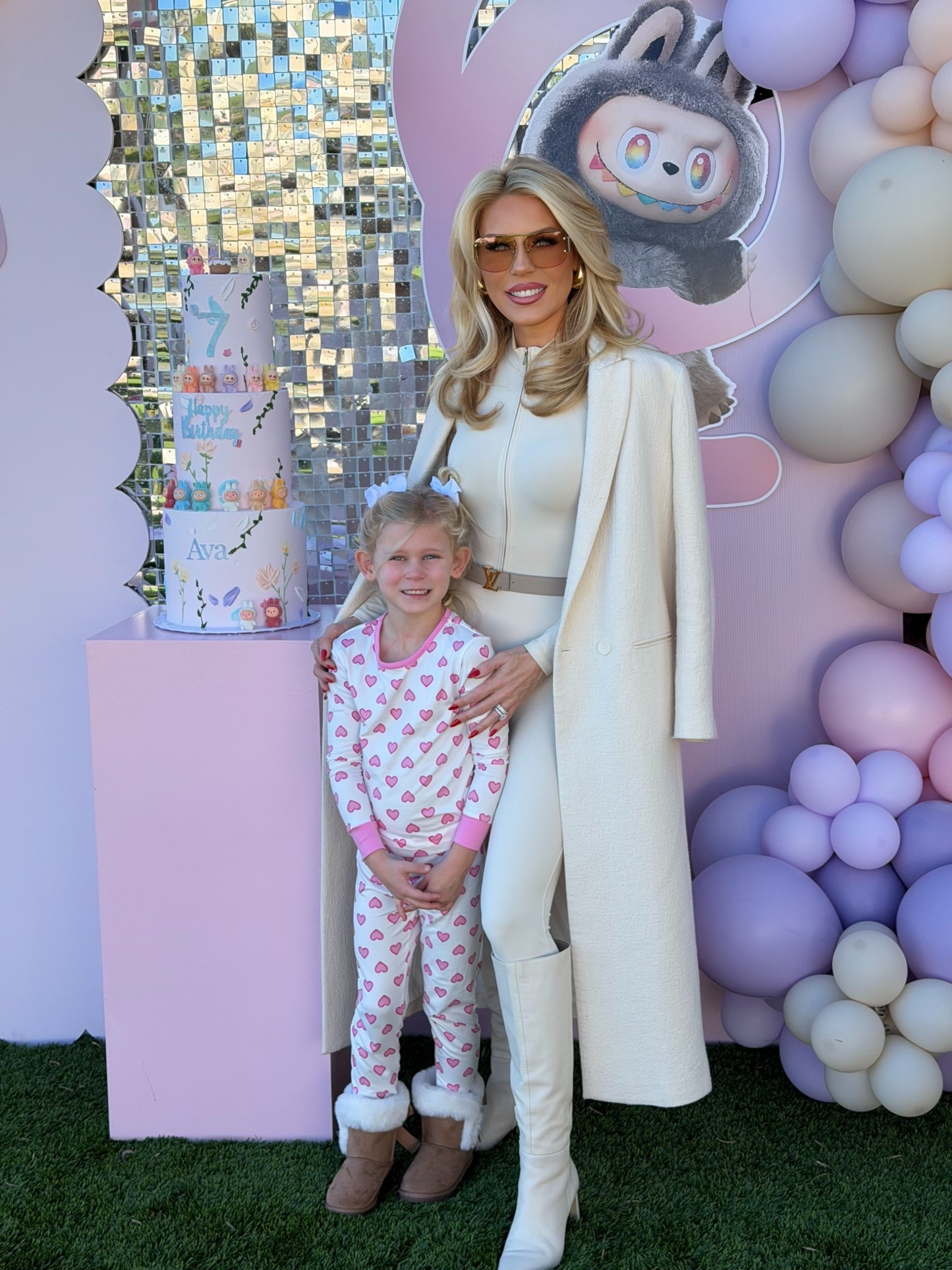 This one piece bodysuit is so soft and soo comfortable! It’s a great piece to wear with a trench over the top, or to wear for a Ski Trip with a big plush fur jacket, or for a comfy sweater over the top! 

It comes in so many colors, and I own so many of them!  It lifts your booty and is thicker material so it doesn’t show all the bumps etc. 

Trench was from Zara a few years back but  I linked similar trenches for you guys. 

Belt is Louis Vuitton, and boots are by Sam Eldenman  linked below. 

#LTKFindsUnder50 #LTKootd #LTKmomlife