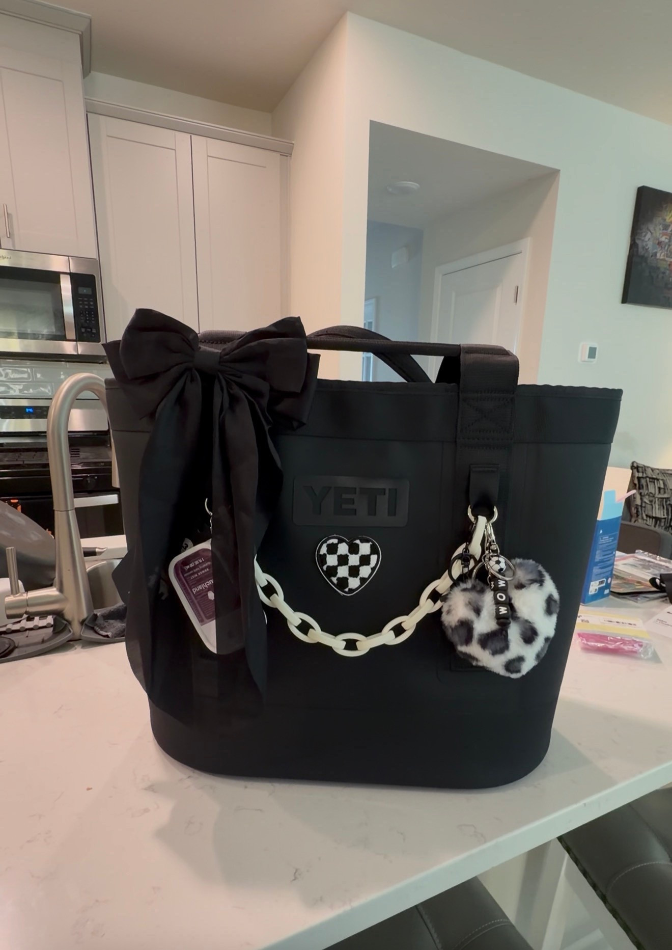 STILL the most stunning bag!

#LTKU #LTKmomlife #LTKselfcare