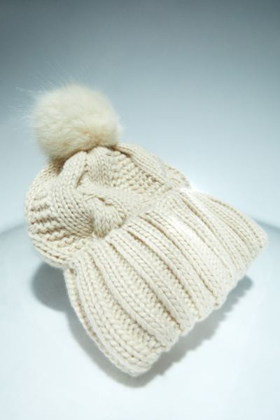 Cable-knit Pompom Hat | H&M (US + CA)