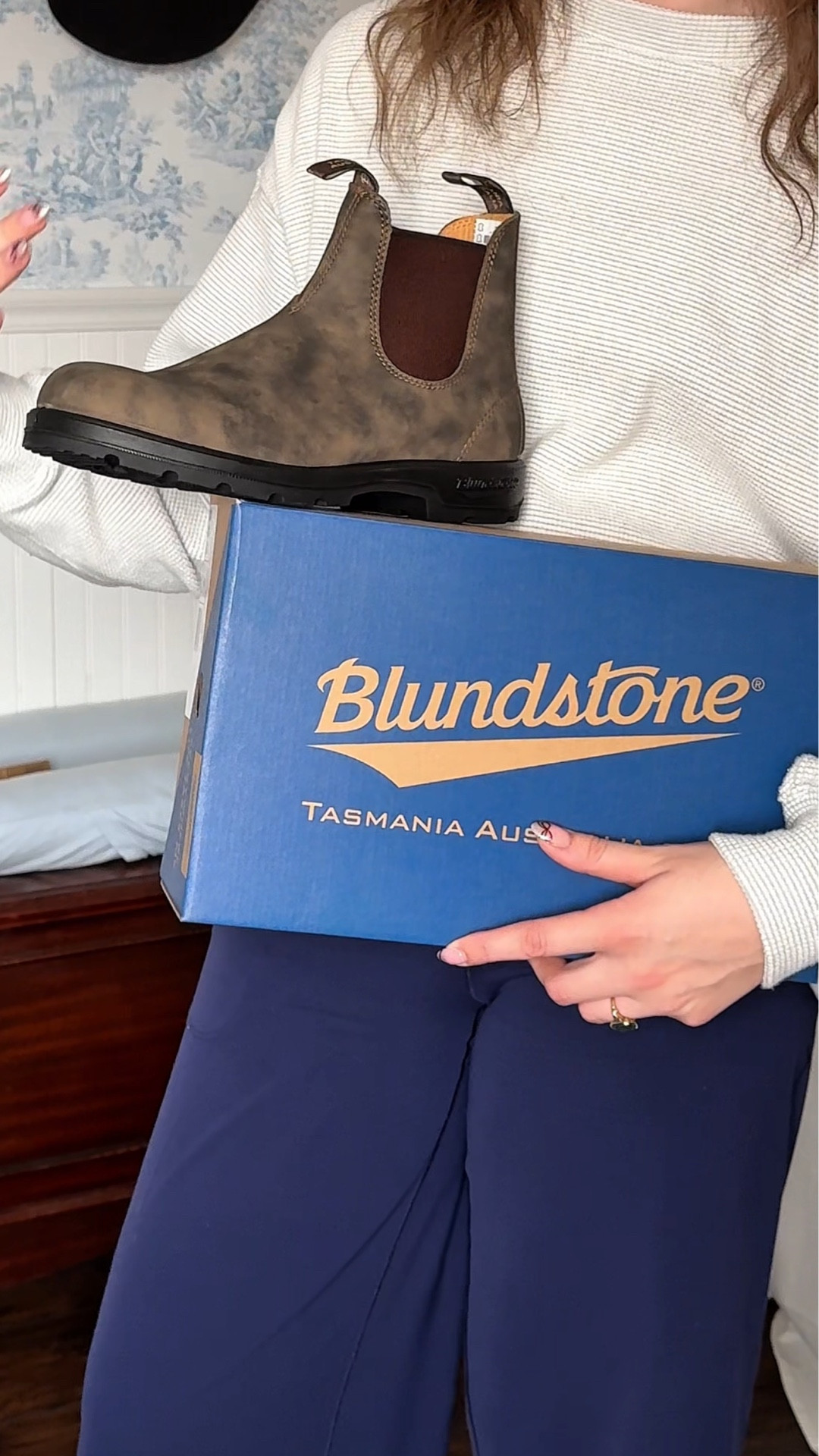 First pair of Blundstones! 🥾

#LTKHoliday #LTKSeasonal #LTKTall