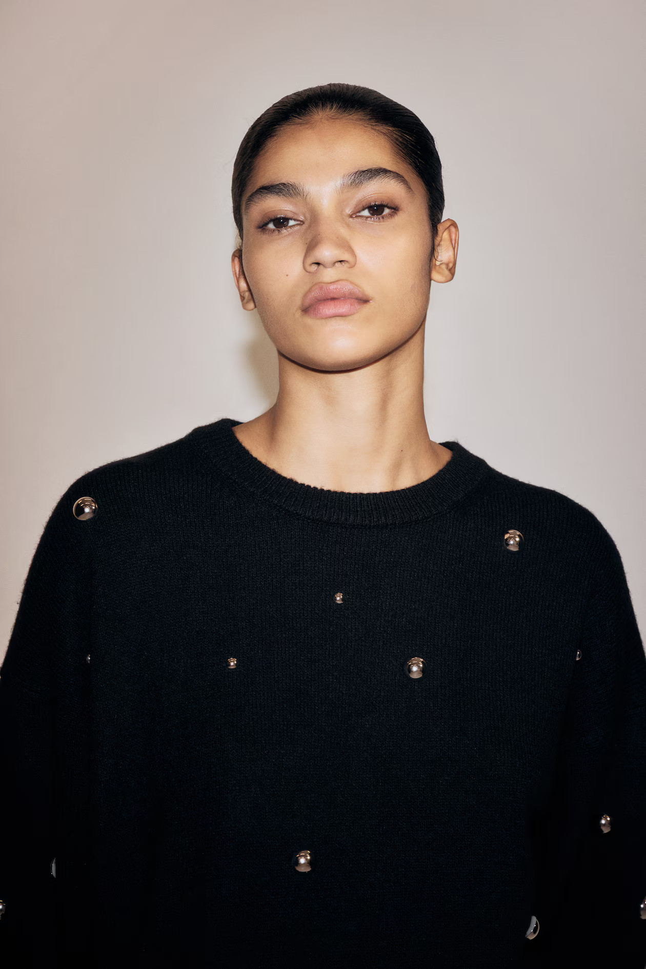 Studded jumper - Black - Ladies | H&M GB | H&M (UK, MY, IN, SG, PH, TW, HK)