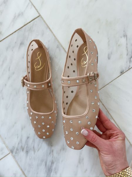 Mary Jane flats that will enhance any summer outfit! #shoelove #summerstyle

#LTKsummer #LTKshoes
