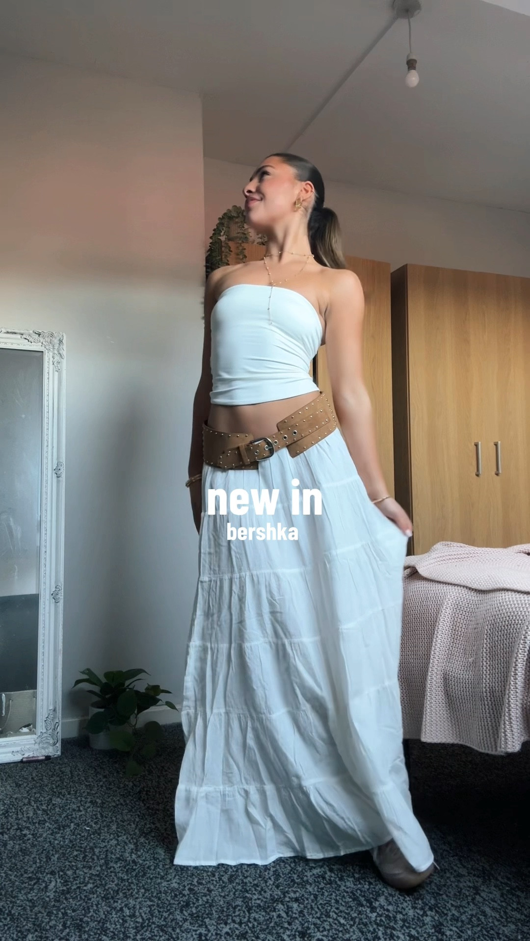 the best summer pieces 🌺🤍

white maxi skirt, maxi skirt, summer outfit, denim, denim jumpsuit, summer inspo

#LTKspring #LTKsummer #LTKuk