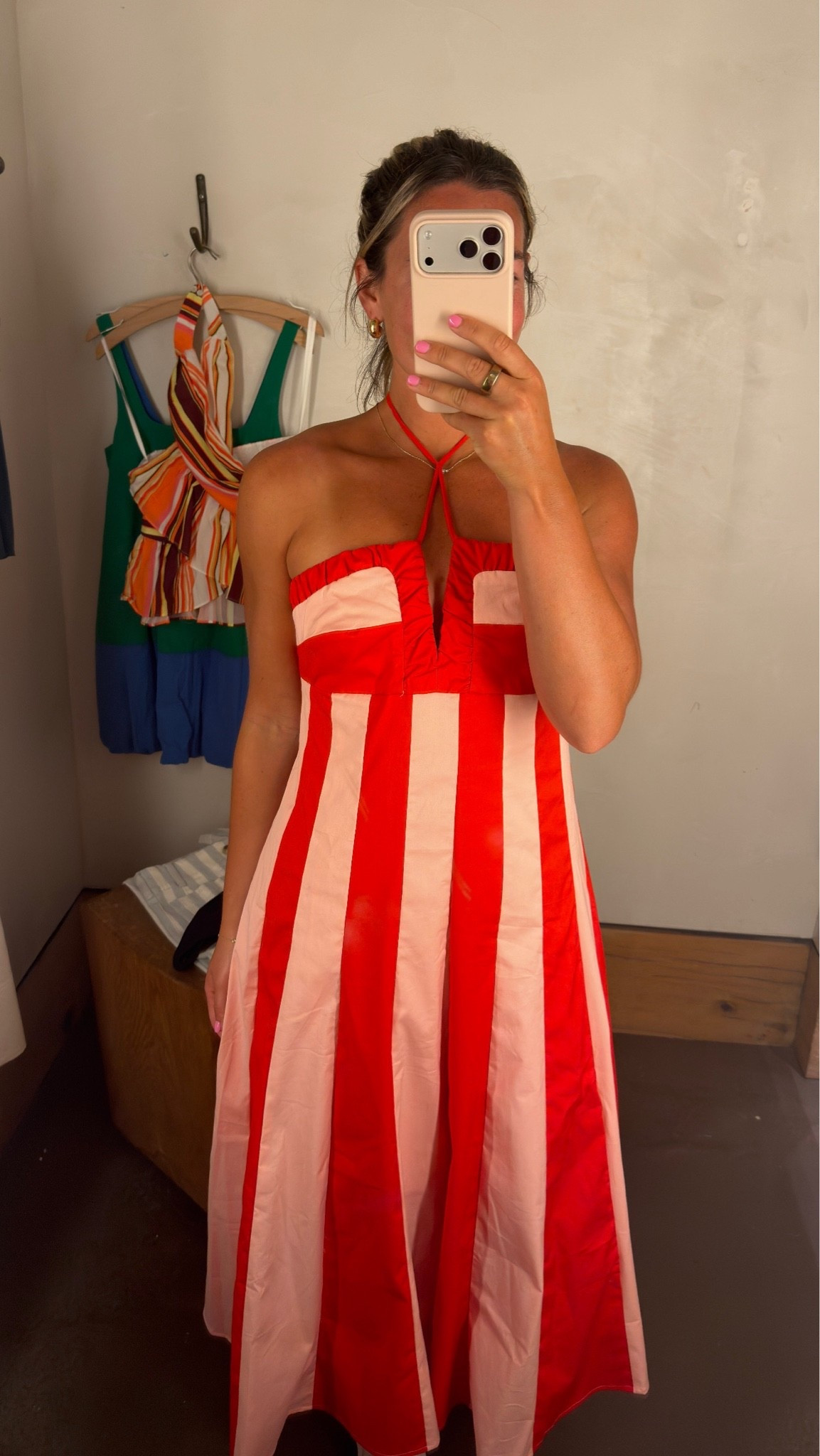 Perfect summer vacation dress! Wearing size S

#LTKgrwm #LTKSeasonal #LTKootd