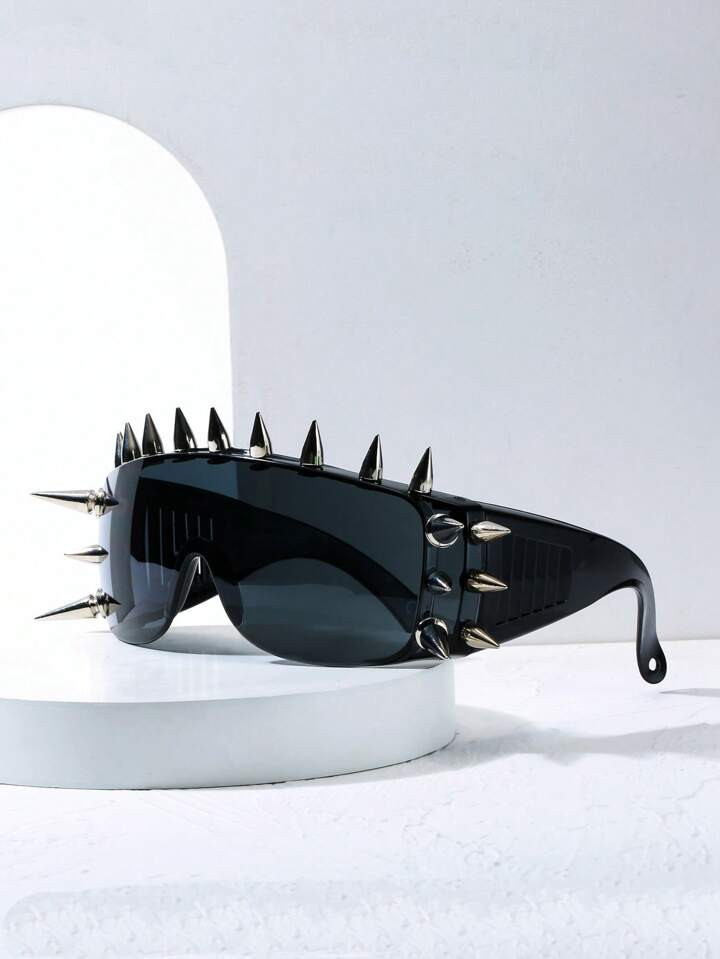 1pair Women Spiked Decor One-piece Frame Punk Fashion Glasses For Daily Life | SHEIN