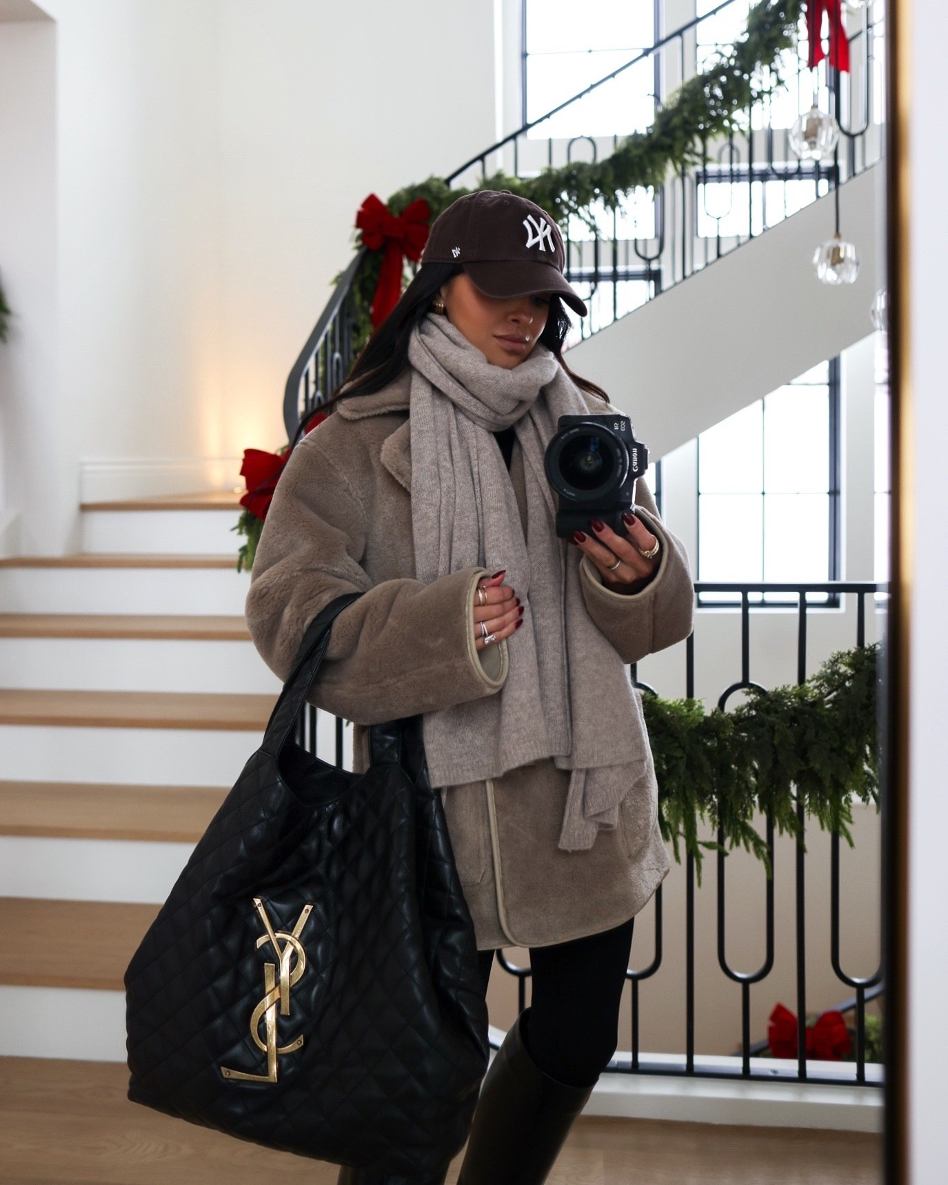 Nordstrom holiday gifts under $150
Cashmere scarf on sale and under $100




#LTKGiftGuide #LTKFindsUnder100 #LTKHoliday