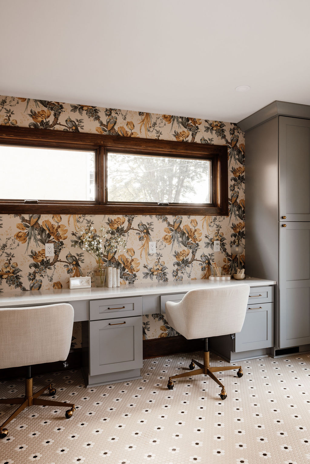 Shop the mudroom + powder room at the Wellesley Tudor Revival 🌙 

 