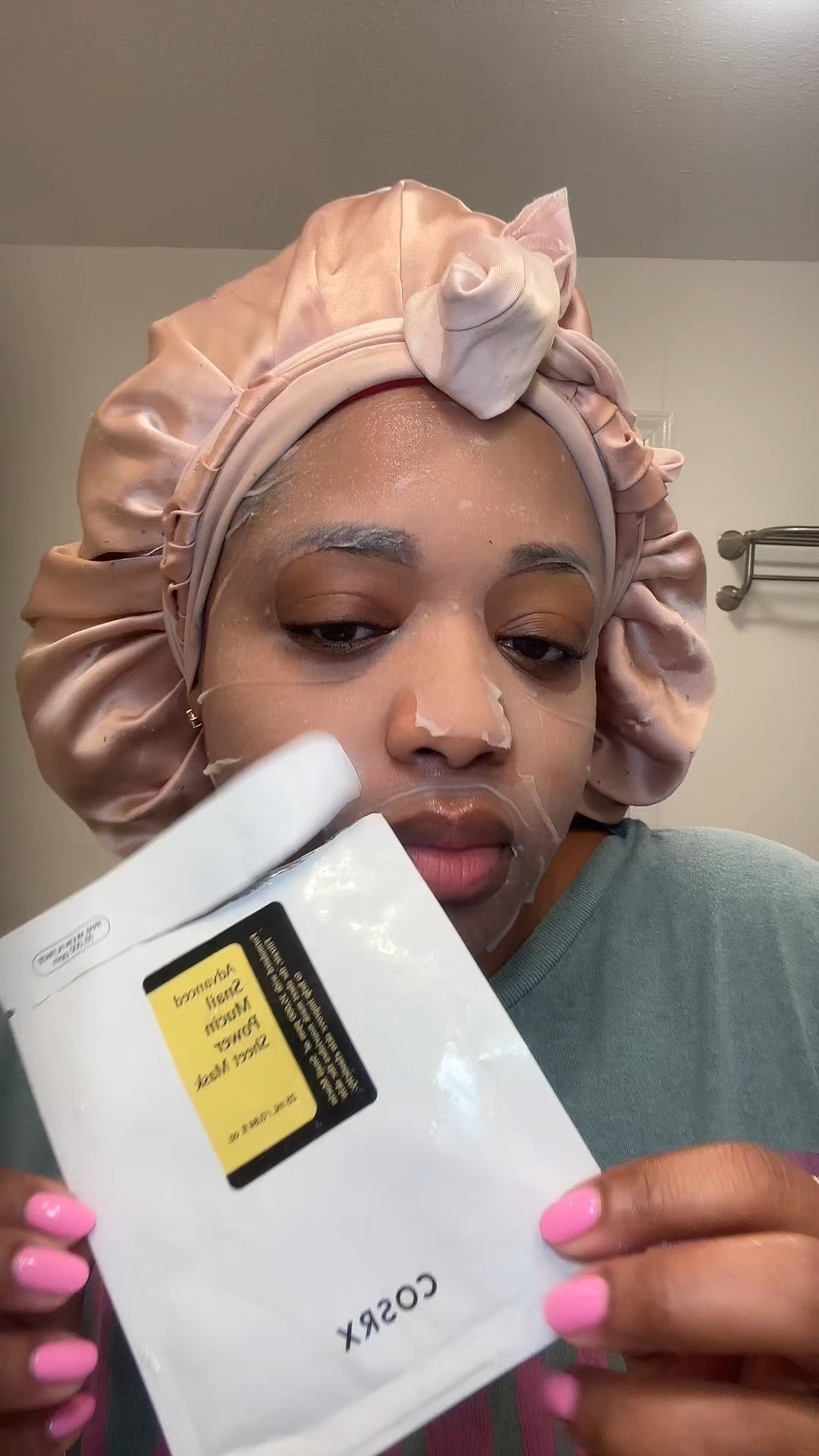 Face mask 
Glowy skin 
Skincare 
Skin 

#LTKBeauty #LTKmorningroutine #LTKselfcare