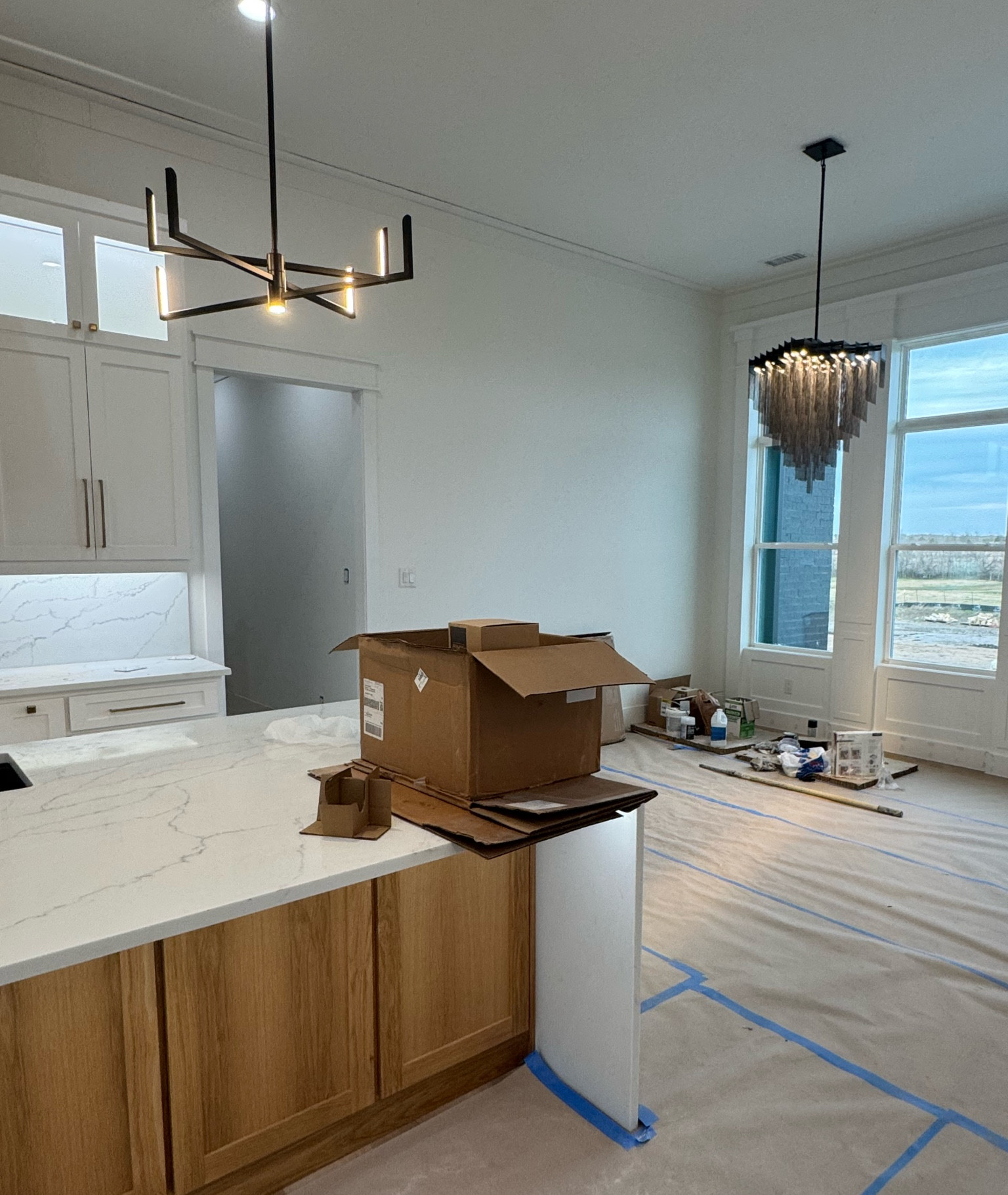 We are almost there 💃🏻 

#interiordeisgn #home #lighting 

#LTKHome