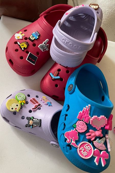 Gifting idea for the croc lover in your life- a fresh color for the season and sandal charms. 

Related: gifts for kids, gifts for tweens, gifts for teens,  Barbie pink, Minecraft video game, stocking stuffer 

#LTKShoeCrush #LTKKids #LTKGiftGuide