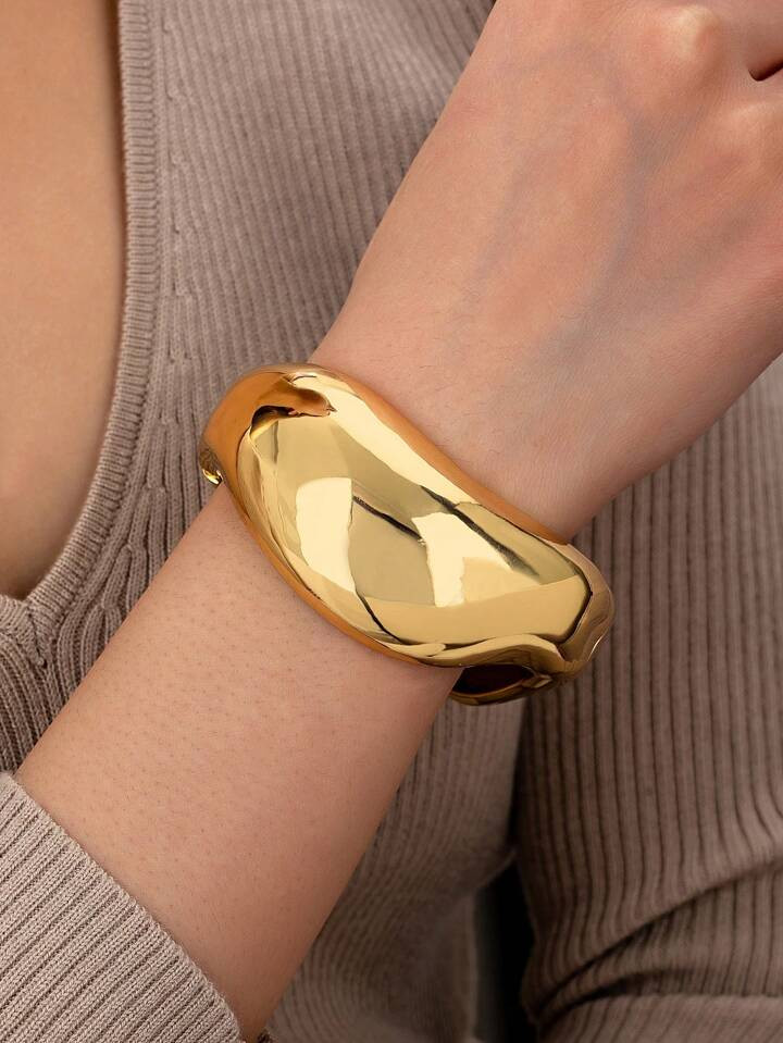 1pc Thick Resin Bangle Bracelet, Simple Gold Metal Cuff Bracelet, Stacking Bracelet For Women | SHEIN