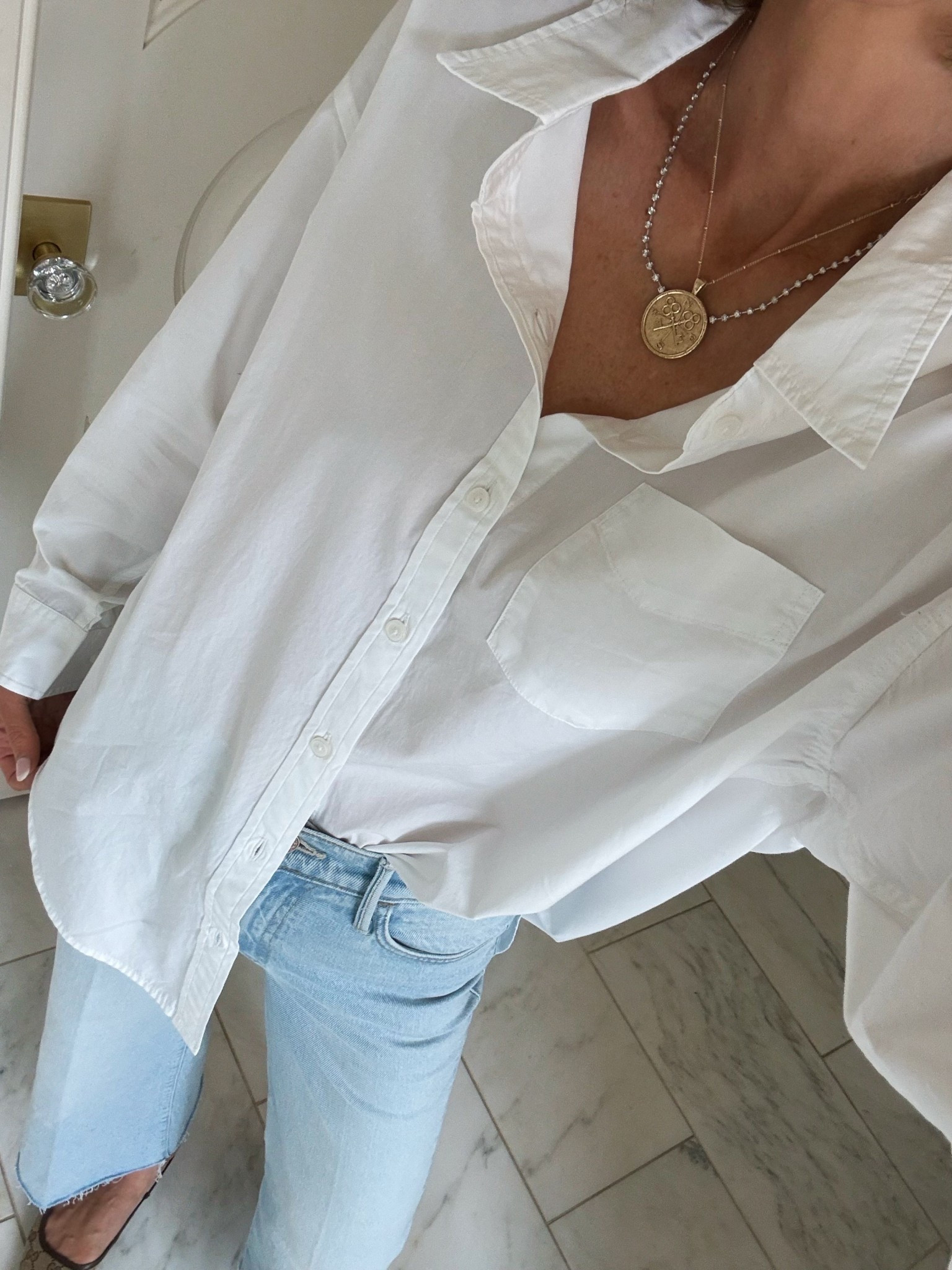 Looking for a classic white button down - this one from Aritiza has a nice oversized fit. A closet staple for me. I'm wearing size small