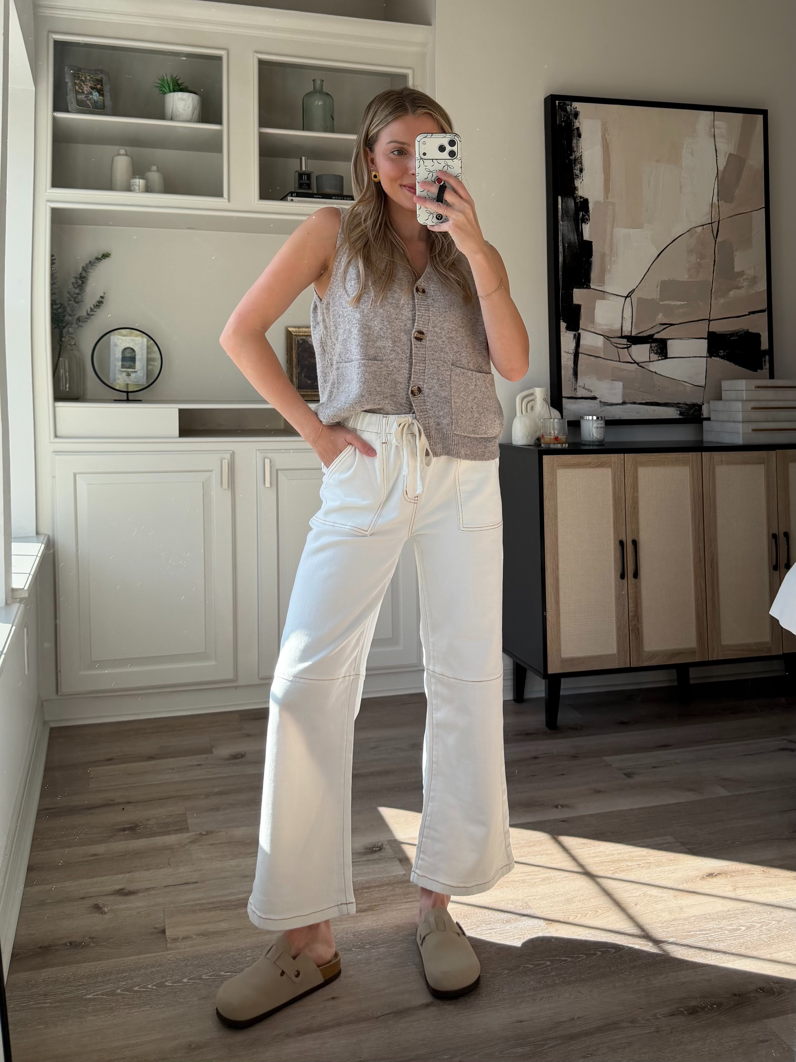 Comfy cute mom outfit | Wearing 4 in white denim + S in sleeveless sweater.  

 #LTKootd