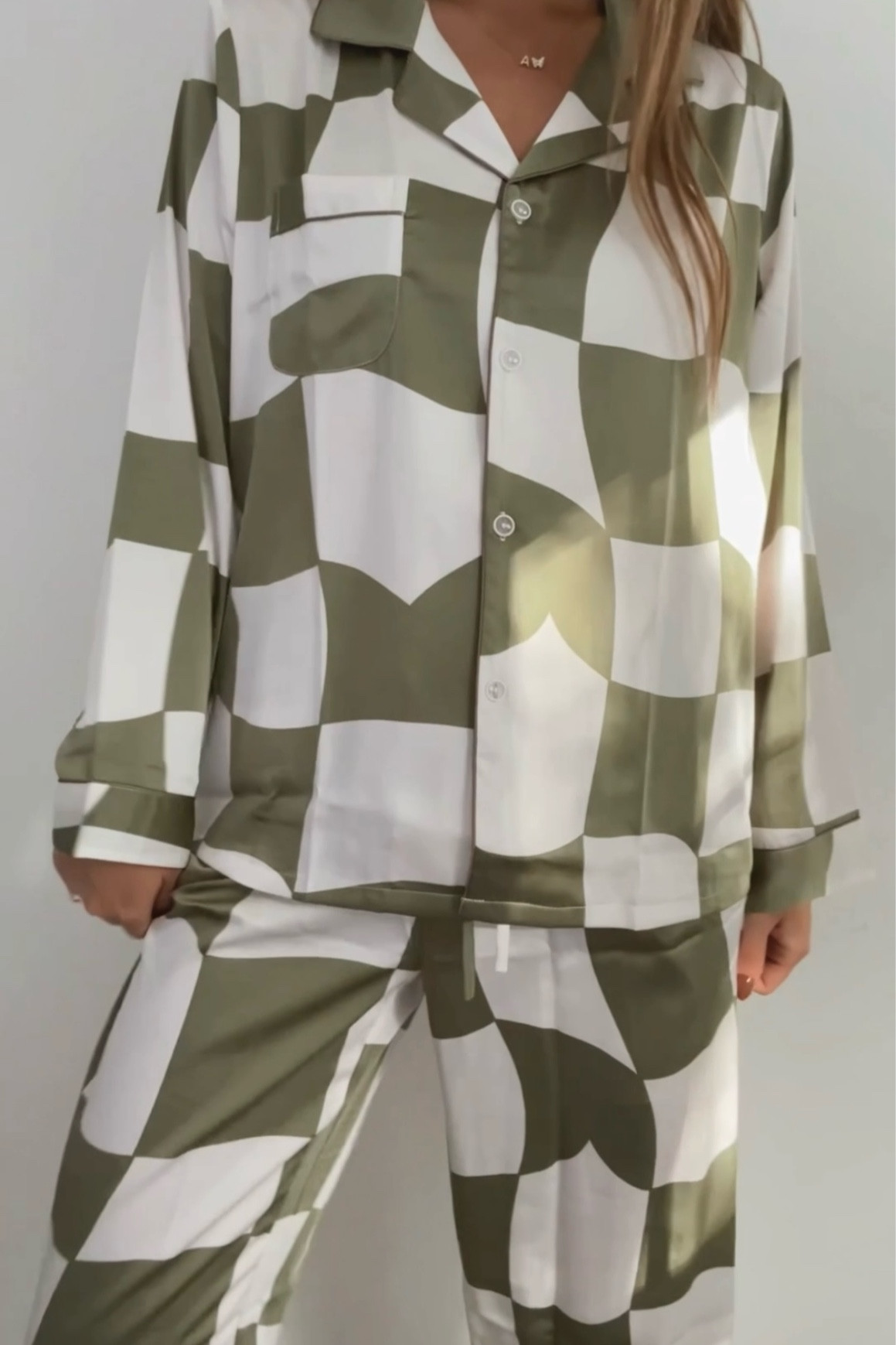 The cutest pajamas from Amazon! 🤎 Under $30! I’m wearing a size medium!

#LTKHoliday #LTKSeasonal #LTKxPrimeDay