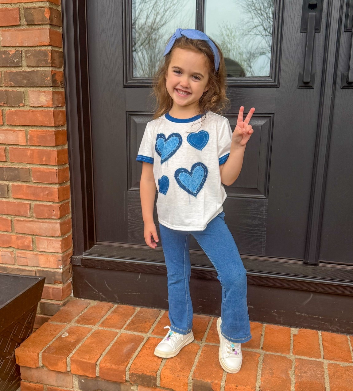 Her top is so cute and under $4! 💙💙💙 SHEIN. SHEIN kids. School look. Daycare look. Girls looks. Kids look. Summer tee. Spring tee. Summer clothes for girls. Spring looks for girls. Toddler girls 

#LTKootd #LTKKids #LTKSaleAlert