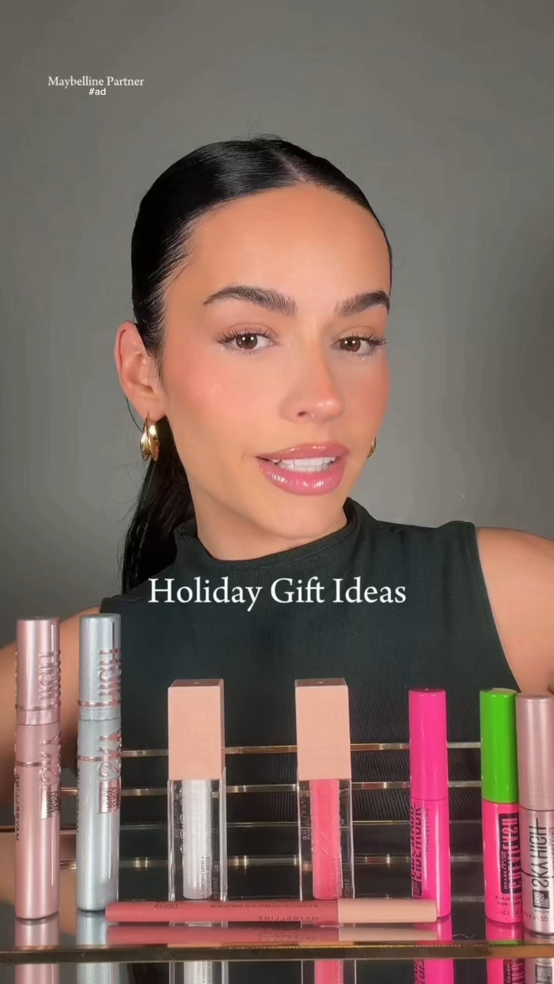 #ad #MaybellinePartner Never showing up empty handed this year ✨❣️ the best holiday kits from @maybelline @target @shop.ltk @targetstyle 
#liketkit
#target
#targetpartner
