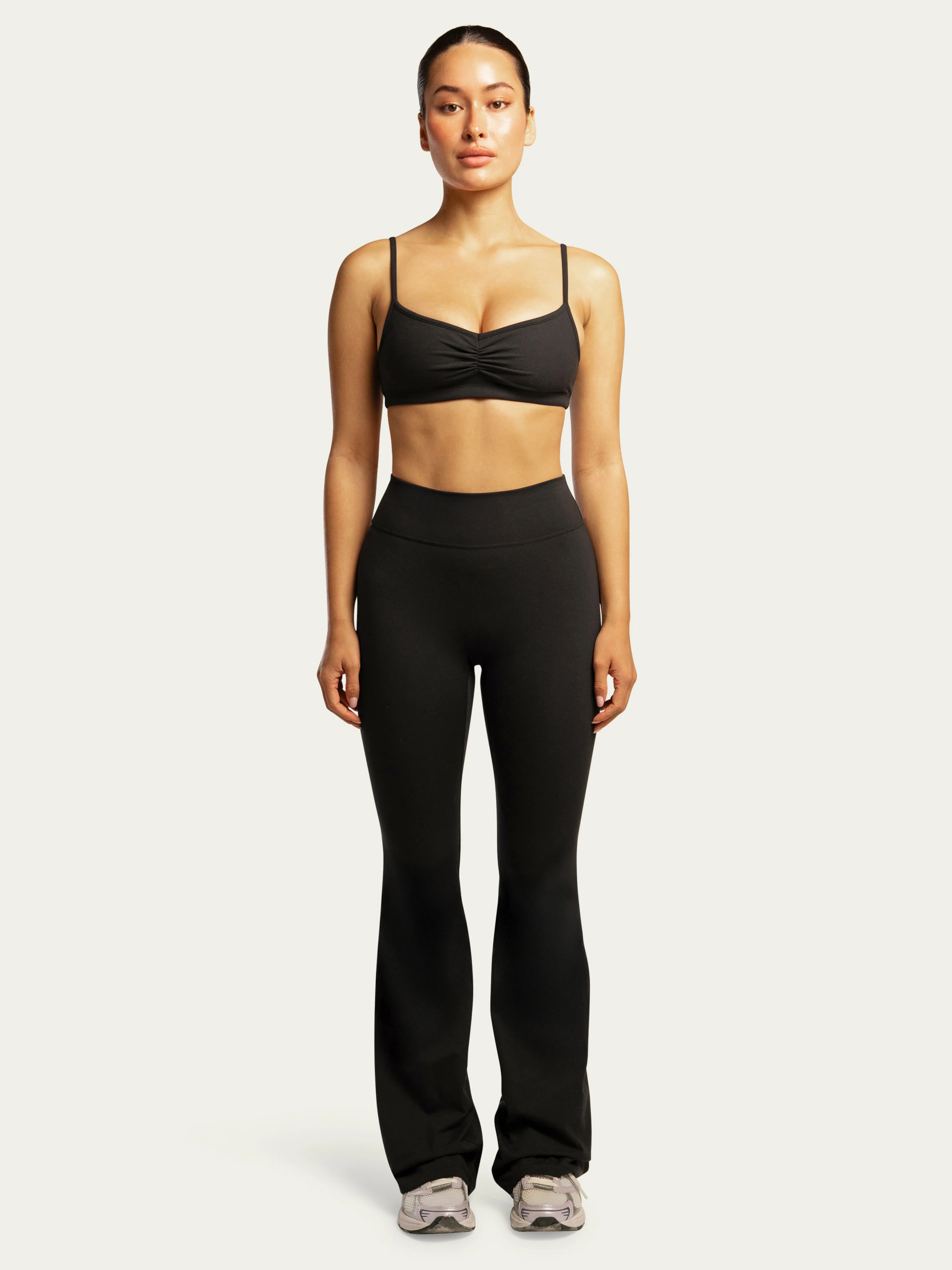 The Leisure Pant Black | 437