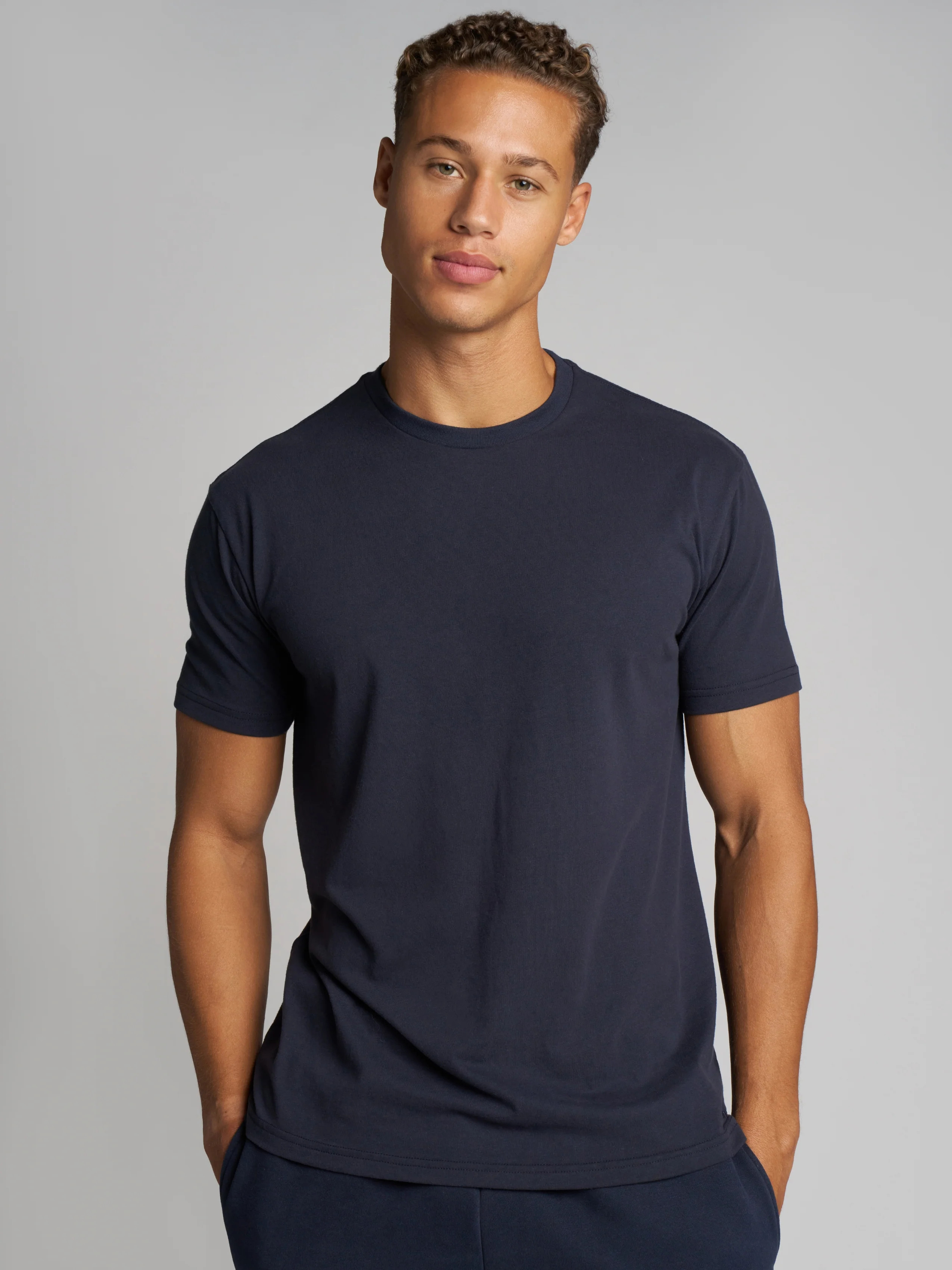 Comfrt Basic Lightweight Tee Shirt | Navy | M | Medium | Comfrt