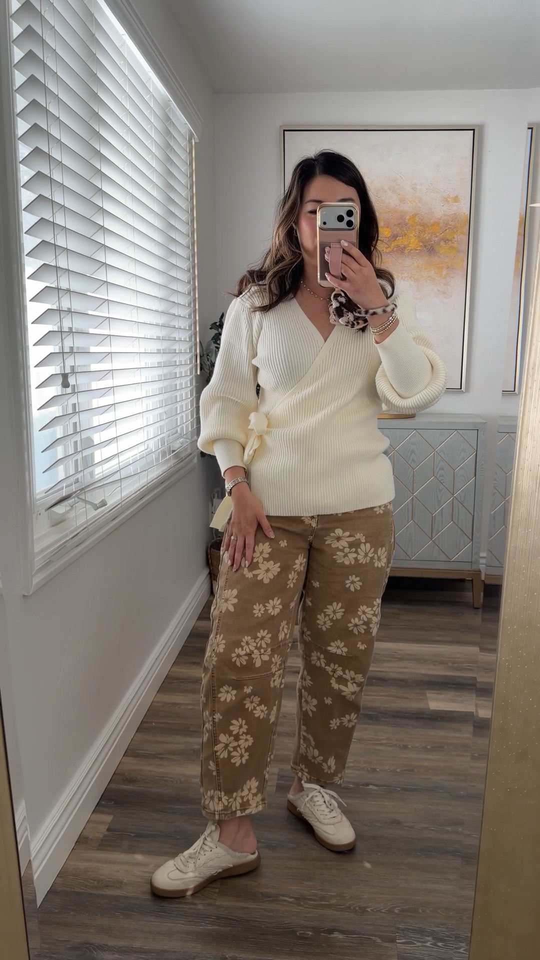 Weekend Casual Errands Outfit
Wrap Top: Small
Floral Barrel Jeans: Medium
Slip on Sneakers