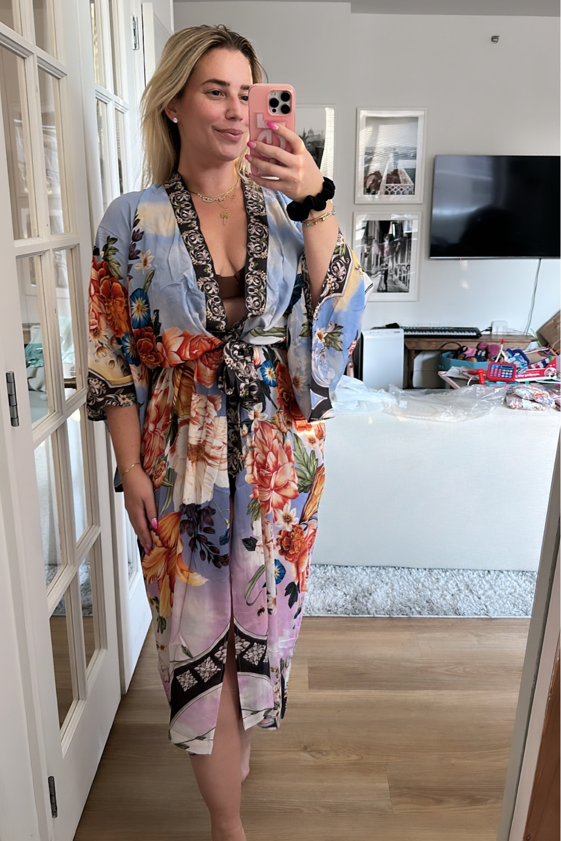 One size fits all coverup robe in this beautiful print! 

#LTKGiftGuide #LTKHoliday #LTKSeasonal