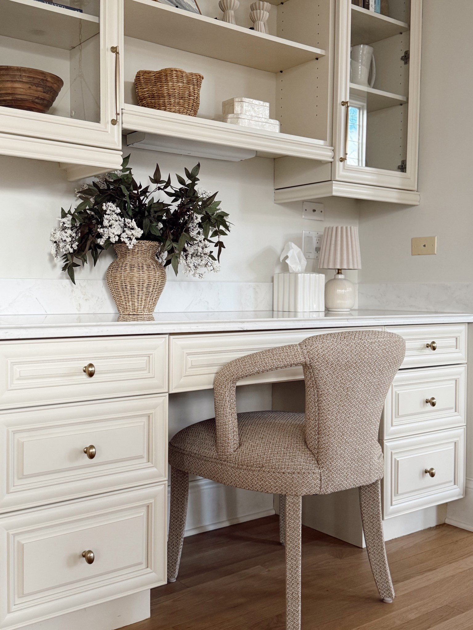 an “outdated” 90’s desk area in our kitchen that I decided not to get rid of during our home renovations and LOVE!! 💗 

I noticed there was a lot of talk about how these desk areas in kitchens were either being omitted for new build homes or that people were getting rid of them and putting something else in place of it. I’ve heard that it was an underutilized space and not serving purpose in many homes. 

We decided to keep it! We updated it a little by swapping knobs and changed the granite counter here to a quartz. I wanted to go all the way up to the cabinets with quartz but with all our other renovations at the time, we cut that idea. Anyway, our boys use this little homework station as I cook dinner, I sit there and check emails, I put the mail here when I walk in, and I love decorating it! It just works so well for our family! 🥹🫶🏼

What are your thoughts on desk areas like this in a kitchen?




#LTKHome
