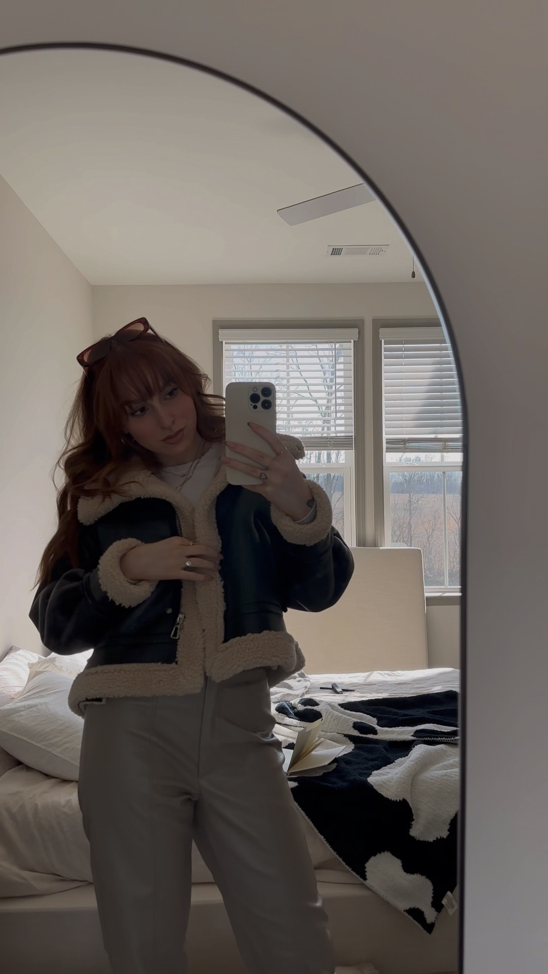 Coffee shop ootd🤎

Winter fashion | faux leather jacket | white tee

#LTKSeasonal #LTKstyletip #LTKworkwear