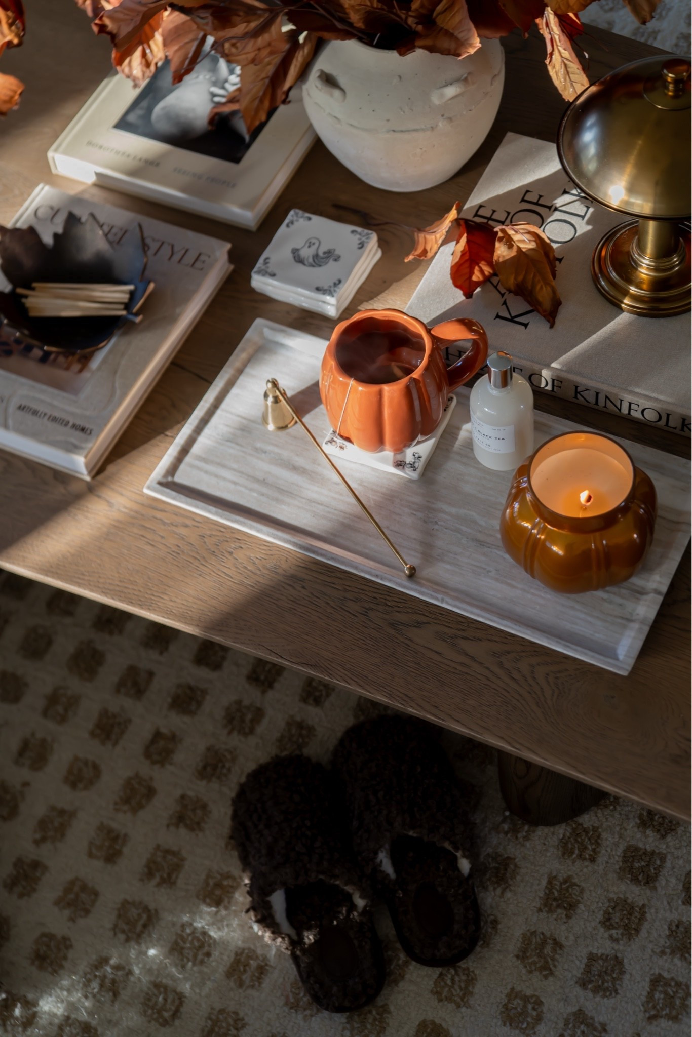 Casual, cozy fall coffee table styling

#LTKHome #LTKSaleAlert #LTKSeasonal