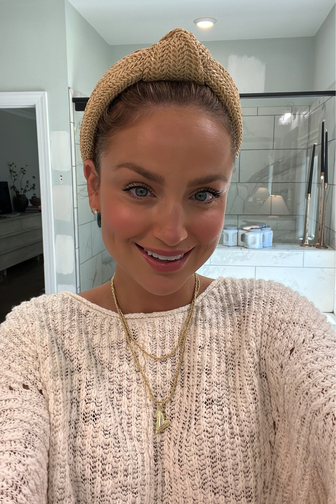 Current makeup routine! Shade names- 
Primer- star glow 
Foundation- 6.25
Eye brightener- medium 
Concealer- fawn 
Contour- fair medium 
Powder blush- sun lime flush 
Liquid blush- pinkgasm
Ambient lighting palette- volume 1
Lip balm - hold me