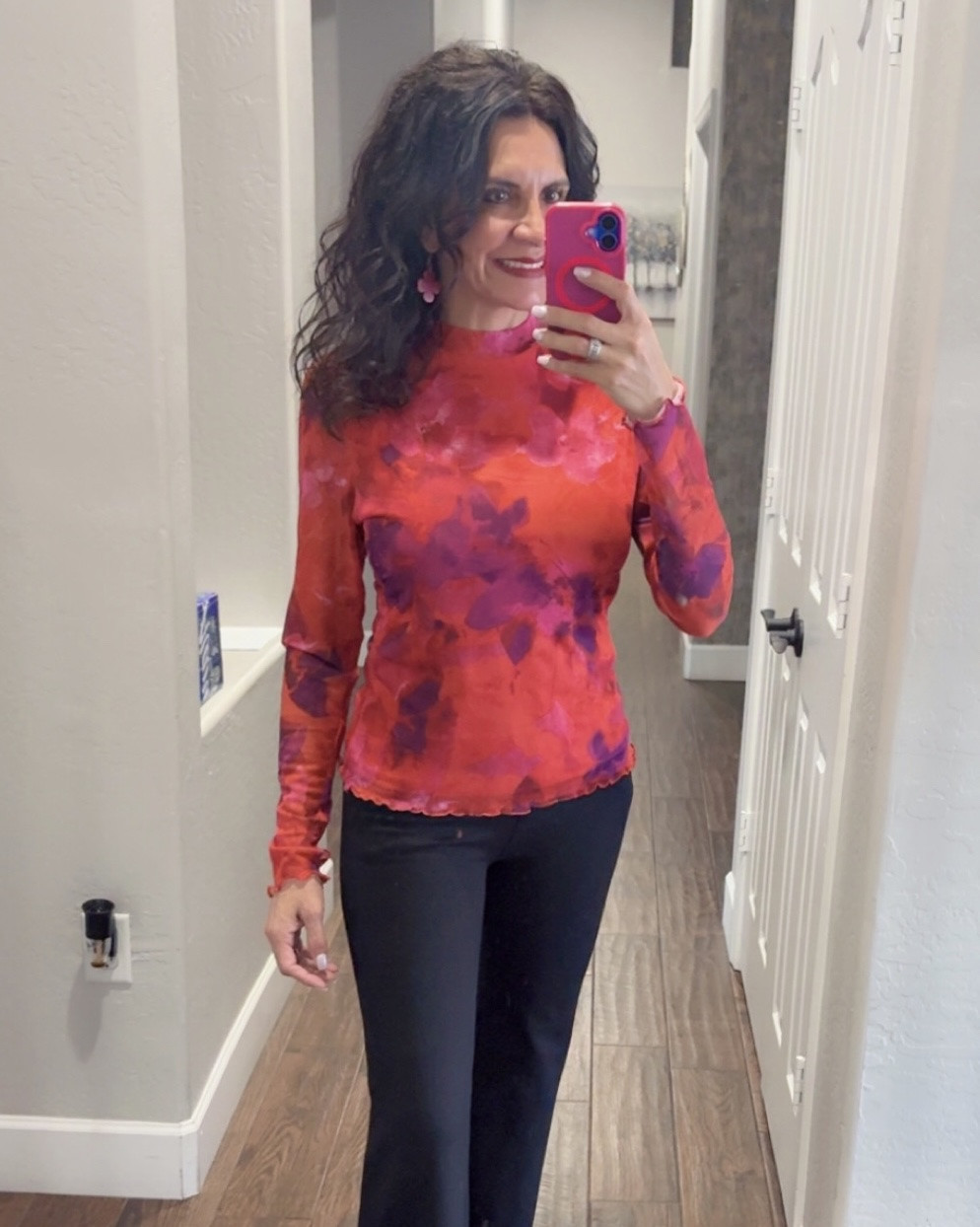Business casual with a little personality ❤️Loving how this bold red floral top instantly dresses up classic black pants. Polished enough for work, cute enough for wherever the day takes me. 💼👠
Everything linked on my LTK 🛍️

#LTKootd #LTKOver40 #LTKWorkwear