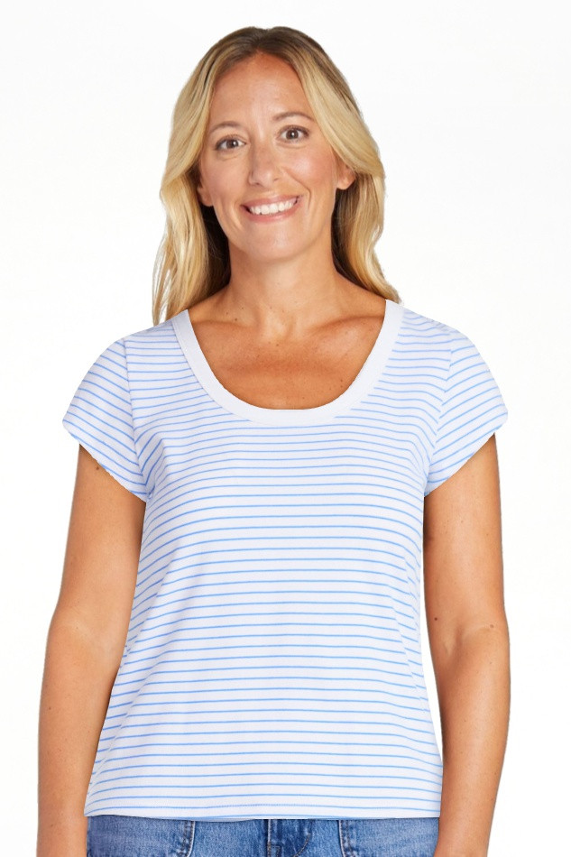 Free Assembly Women's Scoop Neck Tee with Short Sleeves, Sizes XS-XXL | Walmart (US)