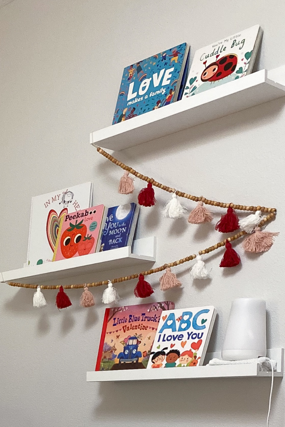 Valentines Day books 

Kids books 
Toddler books 
Valentines books 
Amazon finds 

#LTKSeasonal #LTKbaby #LTKkids