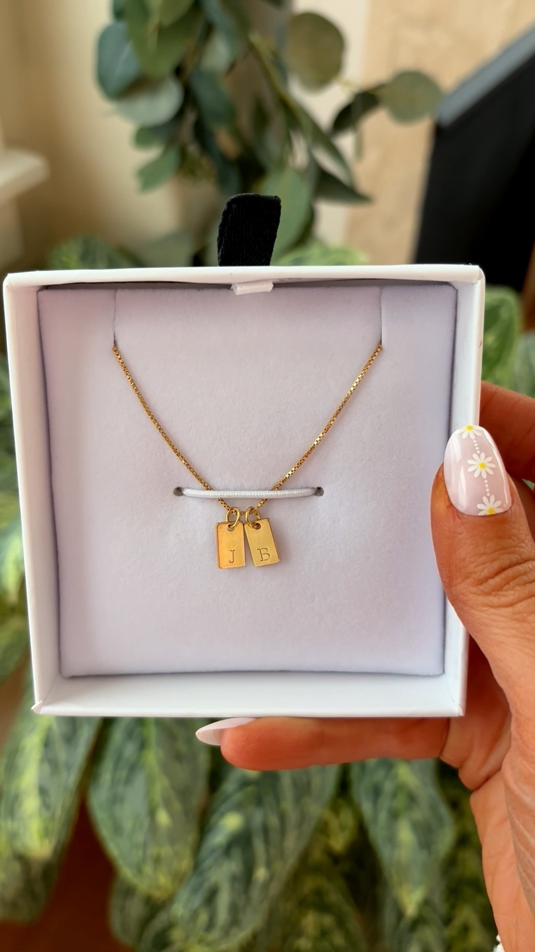Use code: LTKKatie for 20% off your order! The most special Mother’s Day gift from my babies! #oakandluna 


#LTKmomlife