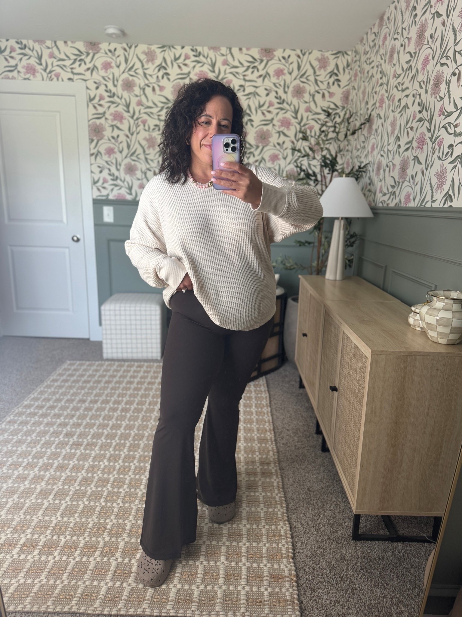 Aerie casual outfit for travel ☁️✨ Early fall outfit idea with flared leggings size xl and waffle knit long sleeve size large! 

Midsize fashion, fall fashion, aerie outfit, running errands, mom on the go, travel outfit 



#LTKMidsize #LTKFindsUnder50 #LTKStyleTip