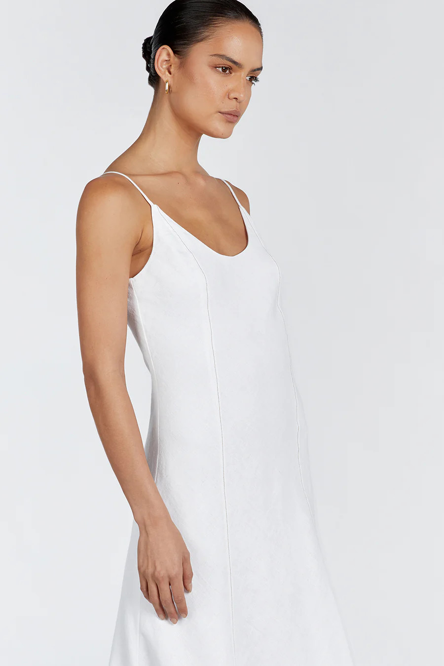 GIANA WHITE LINEN SCOOP MAXI DRESS | DISSH