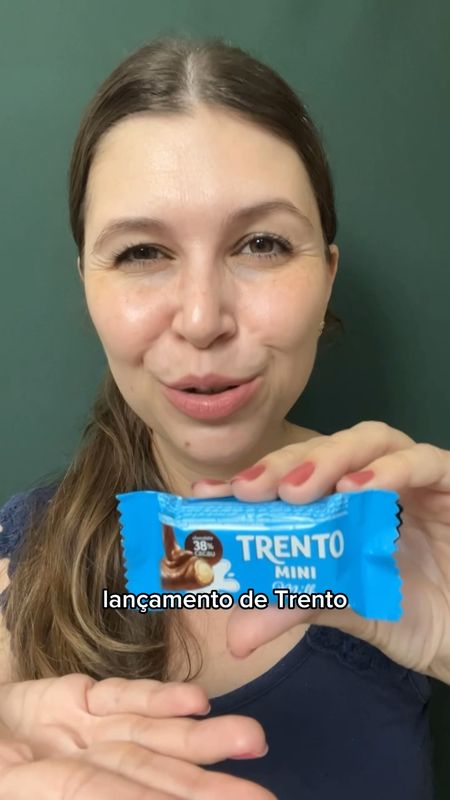 E bora de RÊcomendo! 😜

Já provaram o novo Trento Milk? Ele é simplesmente sensacional! Sou suspeita a falar porque amo Trento, né? Mas ele está aprovadíssimo! 😍 

Esse que provei no vídeo é o mini Trento milk, que vem na caixa de Trento Momentos com sabores sortidos! Amo!

#trento 
#provandocomida

#LTKbrasil