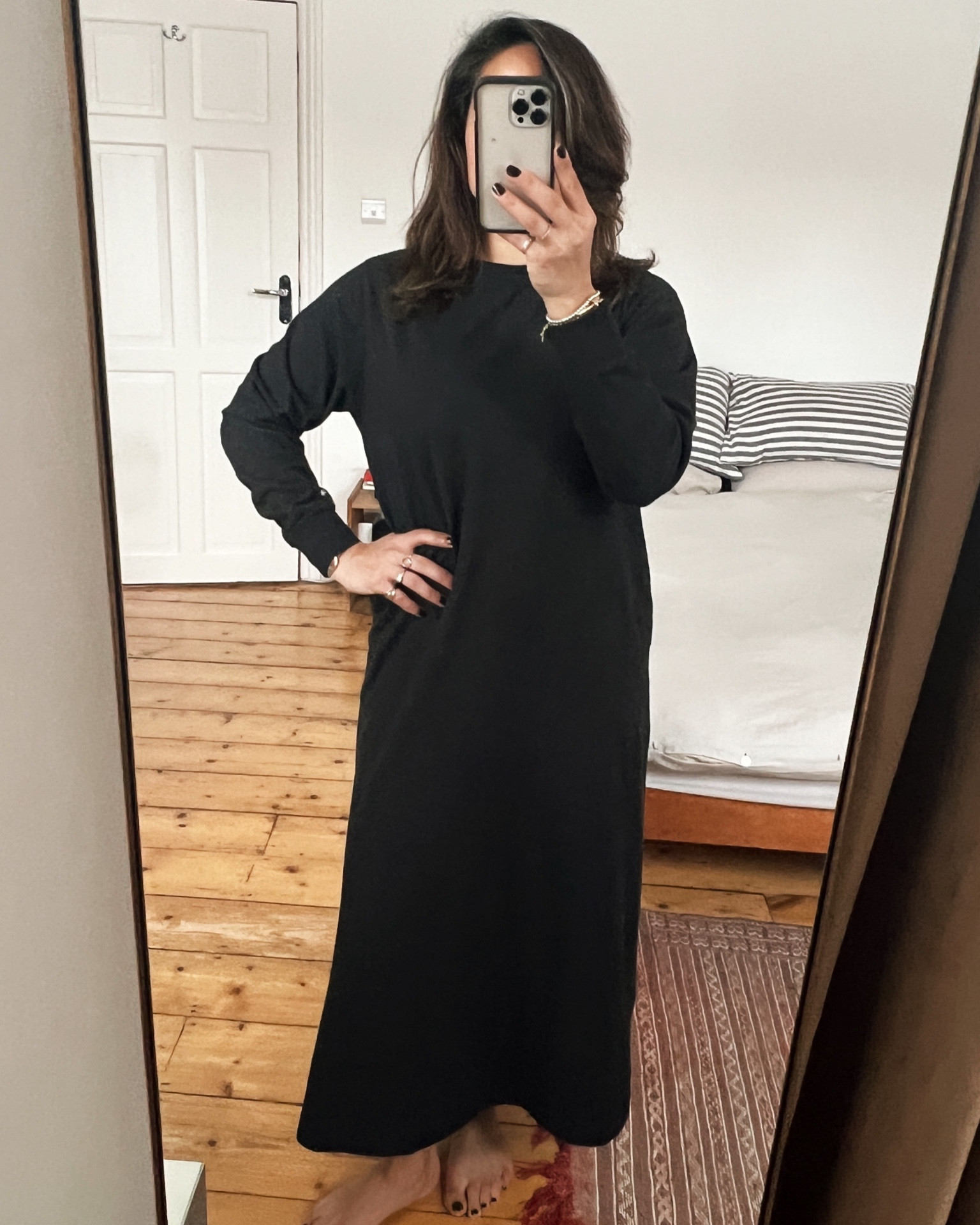 Cozy Dresses for the end of winter. I know we are ready for spring, but spring doesn’t seem ready for us! 

Here is an edit of jumper dresses and sweater dresses - all in easy neutrals. 

This one is hard to get a hold of, but I have found a few similar in cotton or wool

With a few sales still lingering, there are some lovely really versatile ones still in stock at a great price even if some sizes are harder to find but worth a look.

Sweater dress
Sweatshirt dress
Jumper dress

#LTKSale #LTKSeasonal #LTKstyletip