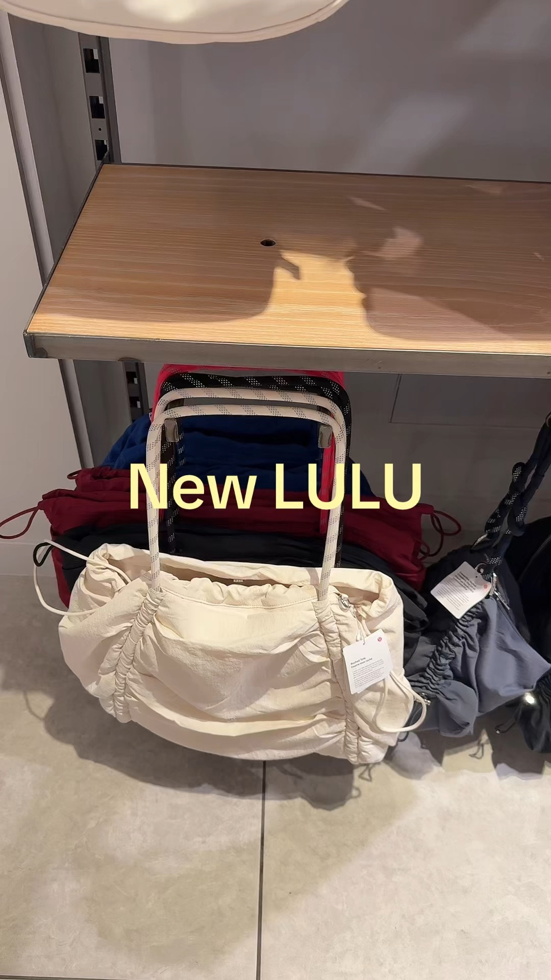 @lululemon ruched tote bag