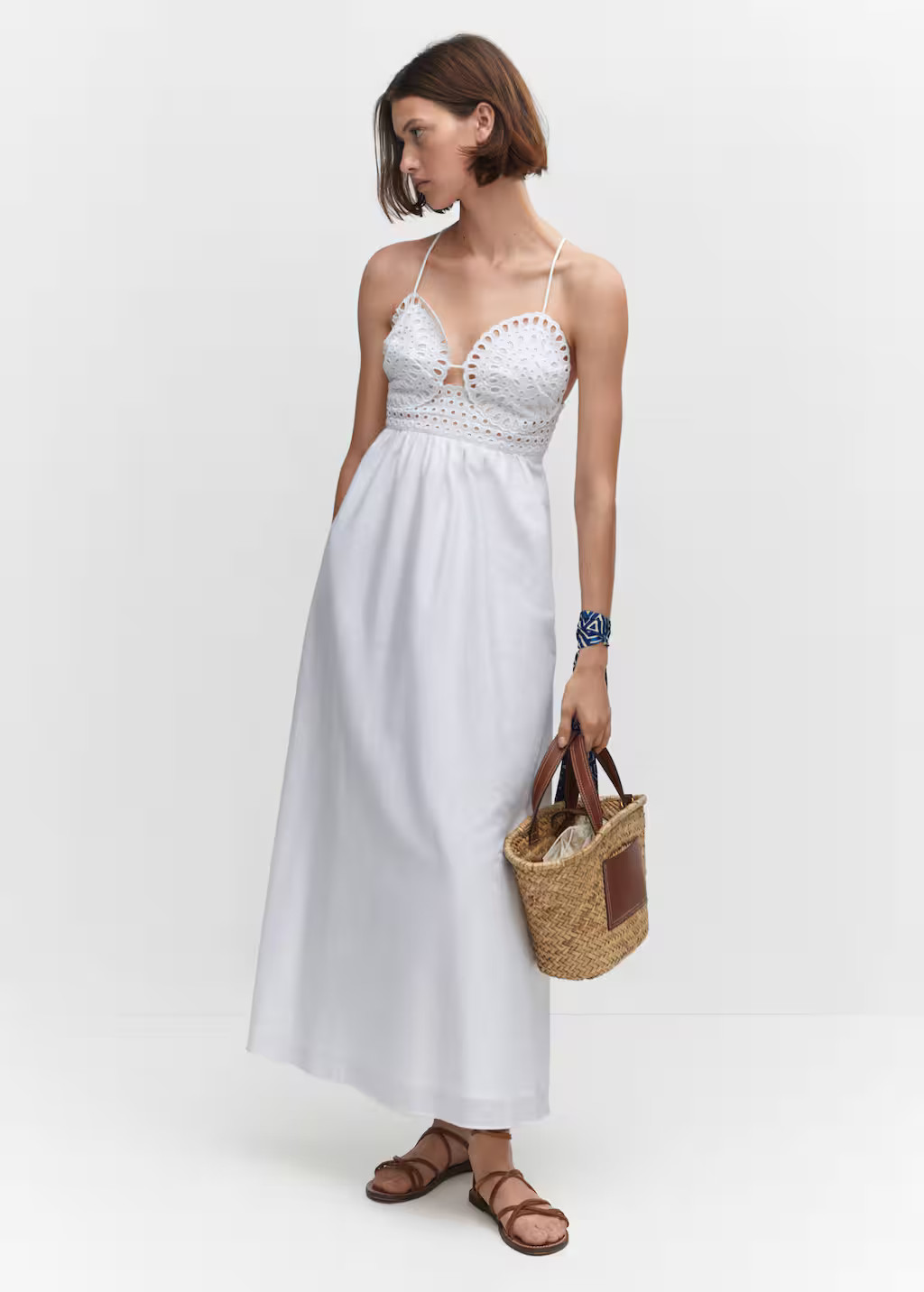 Embroidered v-neckline dress | MANGO (US)